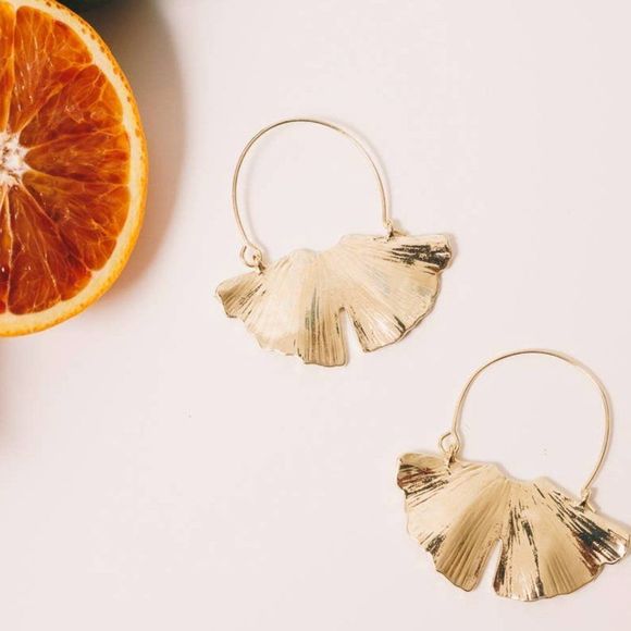 Anthropologie Golden Ginko Leaf Earrings - Picture 9 of 12